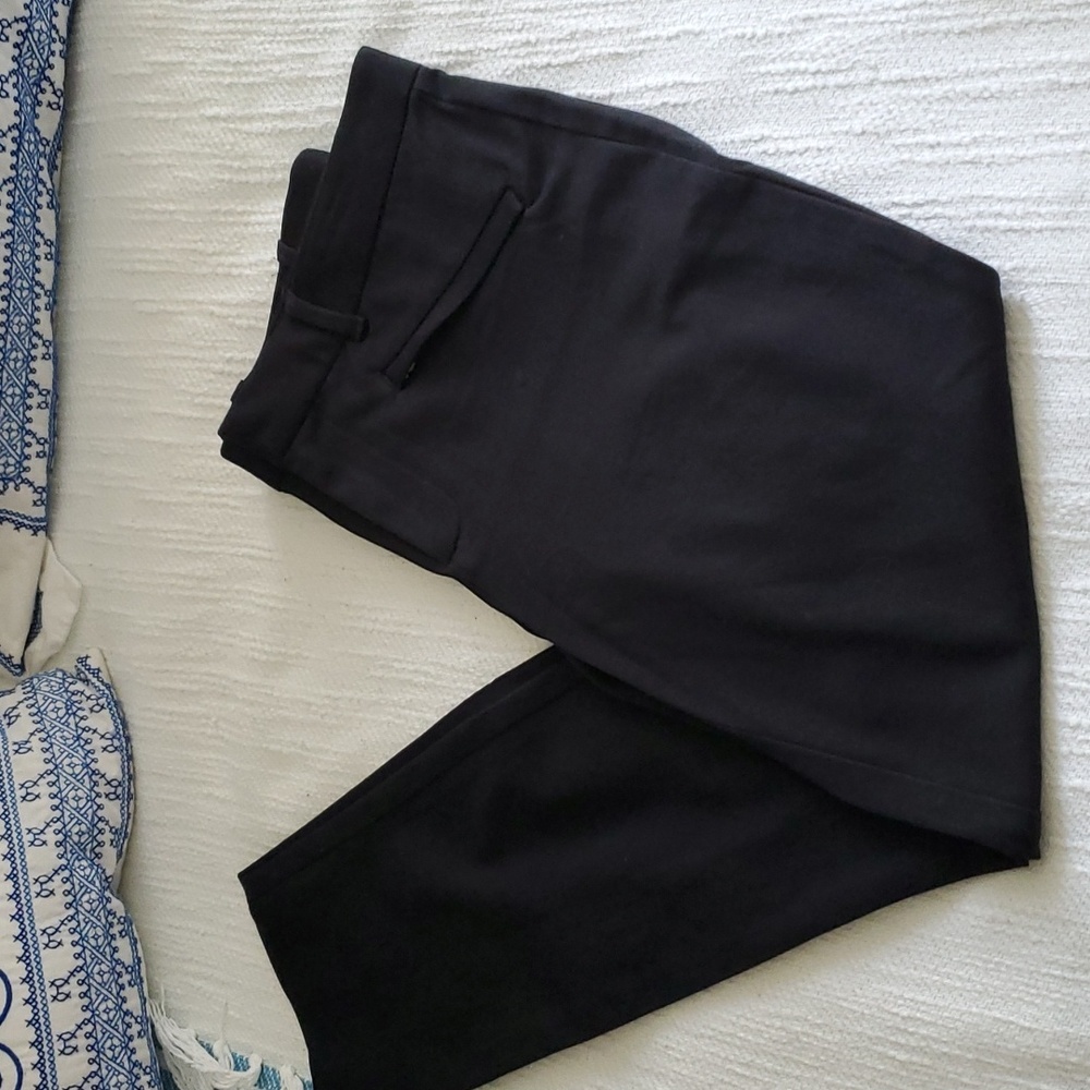 Gap 8 reg skinny anke mid rise, two-way stretch Black pants like new